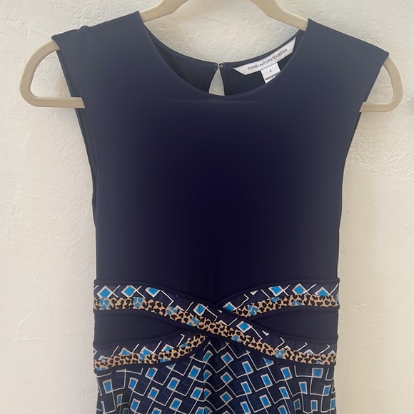 Diane Von Furstenberg Rosalie Dress Size 2 - Picture 4 of 14